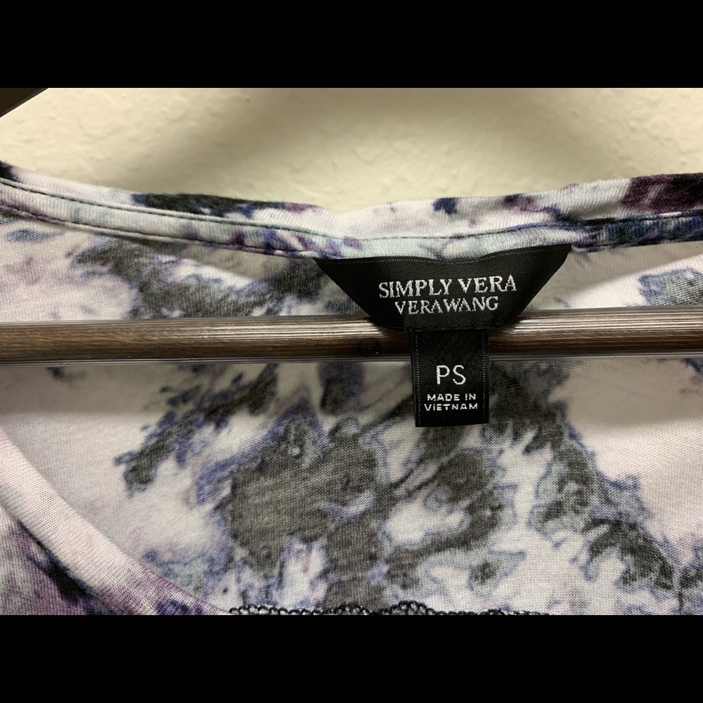 Taken:Simply Vera Vera Wang Petite shirt size PS - Picture 3 of 5